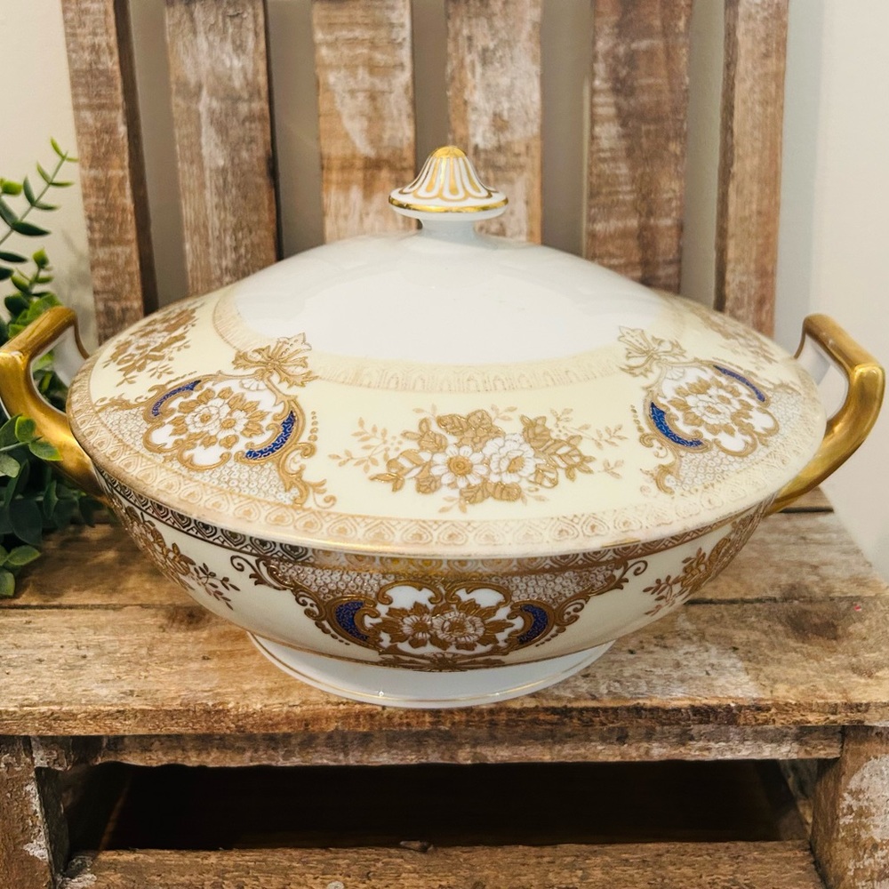 Vintage Meito China Ritz Round Covered Vegetable Bowl with Gold Handles